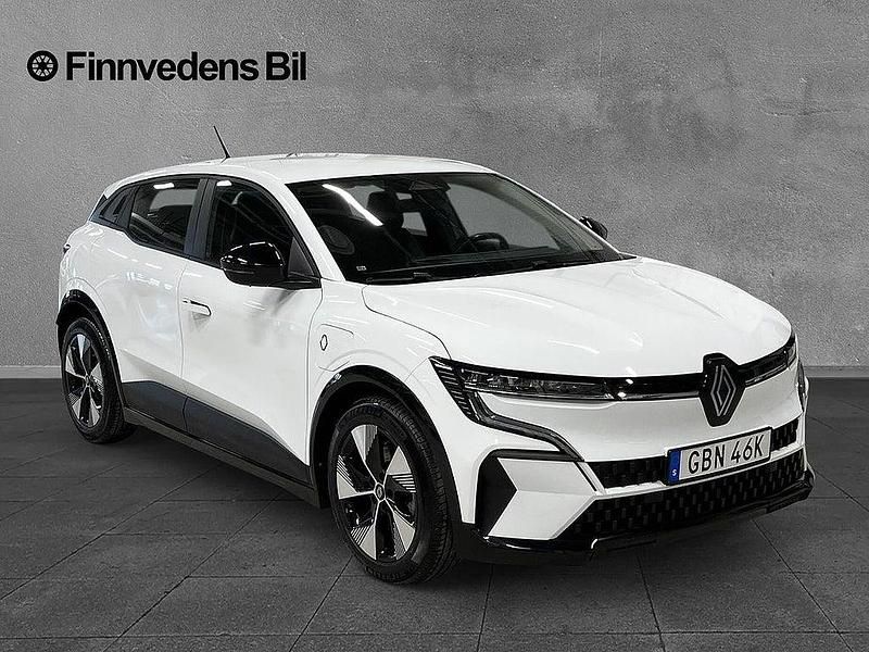 Begagnad Renault Mégane IV Equilibre 97 kW (132 HK) 2022 Vit Halvkombi