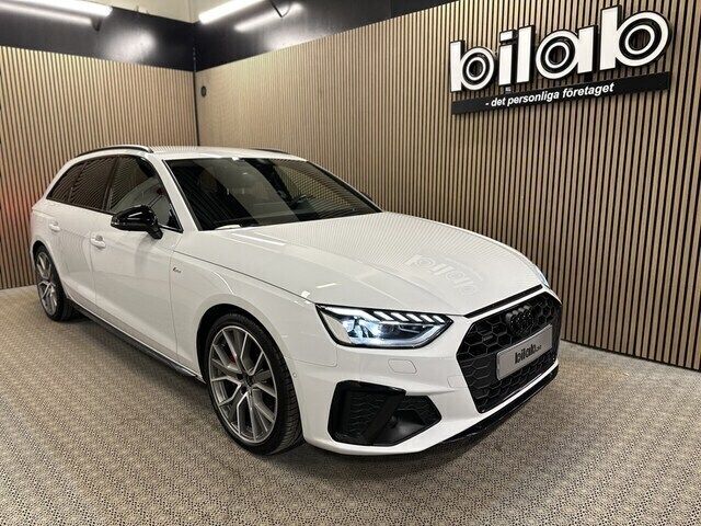 Vit Begagnad 2022 Audi A4 Competition Kombi | 389 000 kr (Bra pris) - Bild 1/4