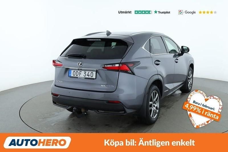 Begagnad Lexus NX300h 200 HK (147 kW) 2015 Grå SUV