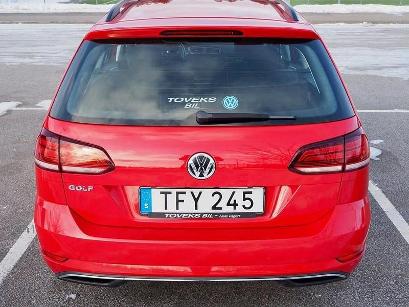 Begagnad VW Golf VII 110 HK (80 kW) 2018