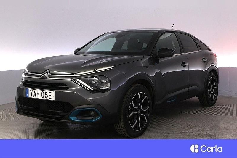 Grå Begagnad 2022 Citroën e-C4 Shine Halvkombi | 201 900 kr (Marknadspris) - Bild 1/4