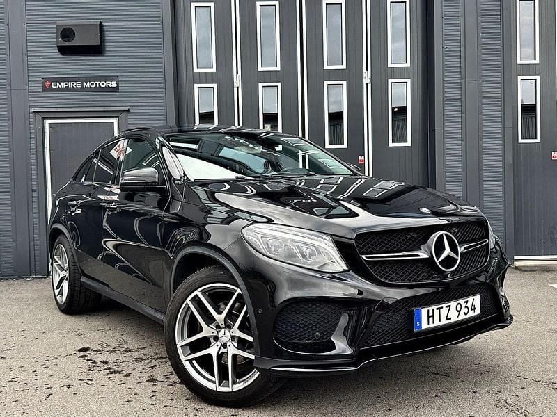Svart Begagnad 2016 Mercedes GLE350 AMG line Sportkupé | 374 900 kr (Marknadspris) - Bild 1/4