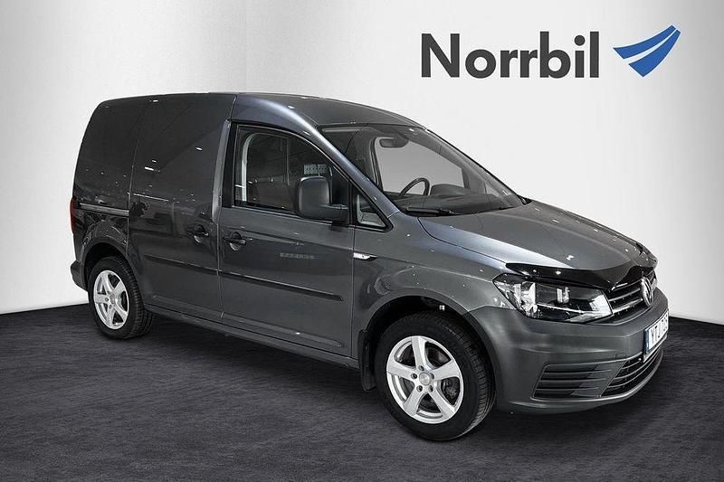Mörkgrå (indiumgrå metallic) Begagnad 2019 VW Caddy Minibuss | 179 000 kr (Marknadspris) - Bild 1/4