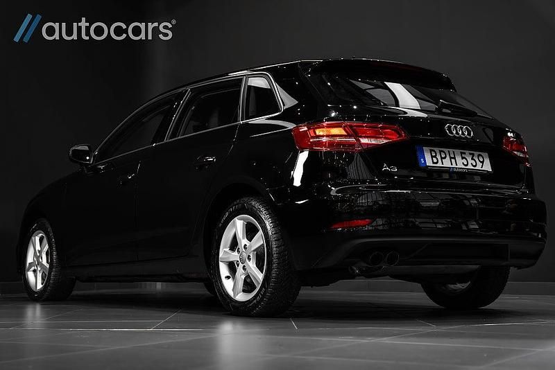 Begagnad Audi A3 Sportback 150 HK (110 kW) 2019 Svart Halvkombi