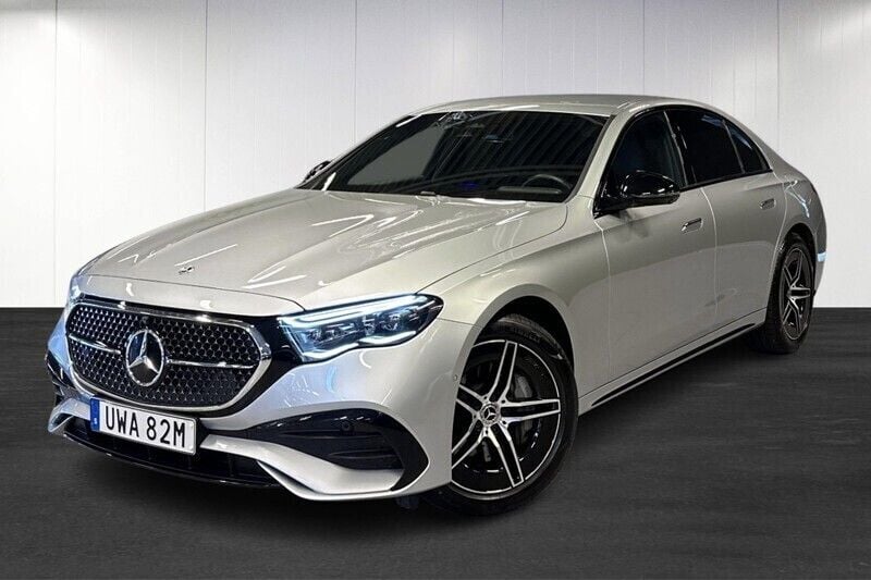 Silver Begagnad 2024 Mercedes E300 AMG line Sedan | 749 000 kr (Lite dyr) - Bild 1/4