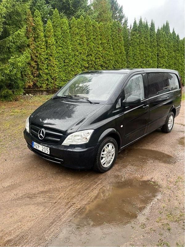 Svart Begagnad 2011 Mercedes Vito Minibuss | 27 500 kr (Superpris) - Bild 1/4