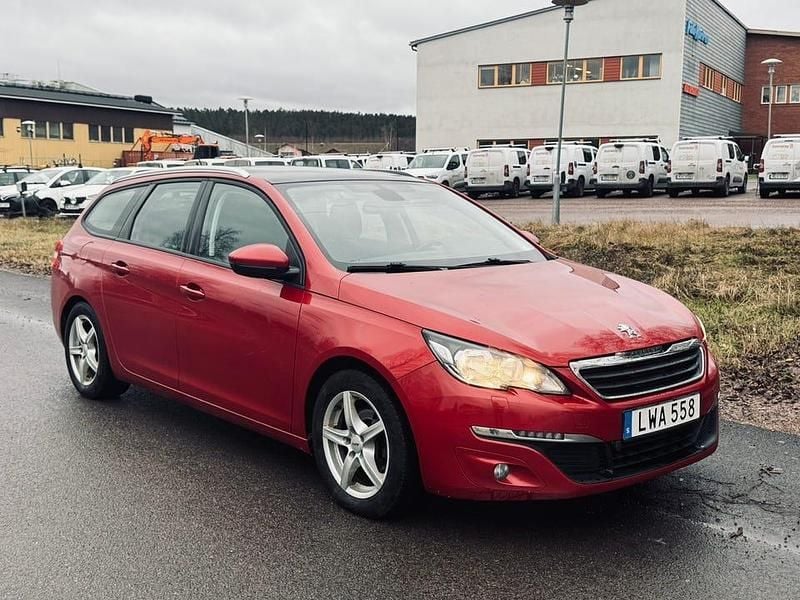 Begagnad 2015 Peugeot 308 SW Kombi | 49 900 kr (Marknadspris) - Bild 1/4