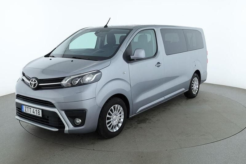 Silver Begagnad 2020 Toyota Proace Verso Kombi | 315 000 kr (Superpris) - Bild 1/3