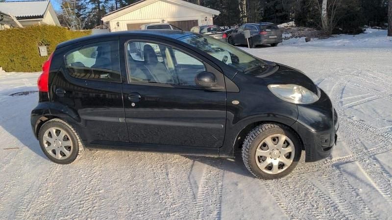 Begagnad 2010 Peugeot 107 Halvkombi | 25 000 kr (Marknadspris) - Bild 1/4