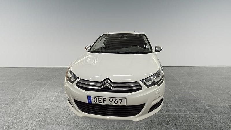 Begagnad Citroën C4 120 HK (88 kW) 2016 Vit Halvkombi