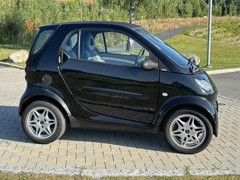 Begagnad 2003 Smart ForTwo Coupé Sportkupé | 11 000 kr - Bild 1/4