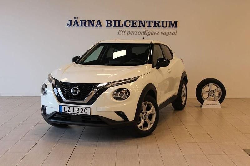 Vit Begagnad 2021 Nissan Juke SUV | 149 900 kr (Superpris) - Bild 1/4