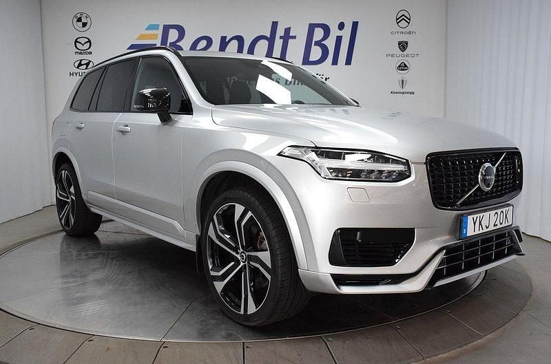 Silver Begagnad 2022 Volvo XC90 R-Design SUV | 589 500 kr (Marknadspris) - Bild 1/3