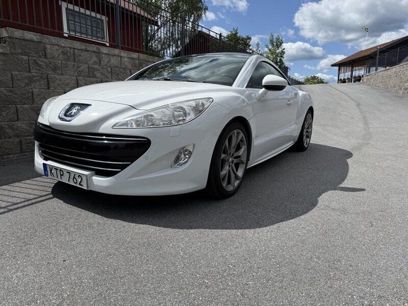 Vit Begagnad 2010 Peugeot RCZ Sportkupé | 75 000 kr (Marknadspris) - Bild 1/4