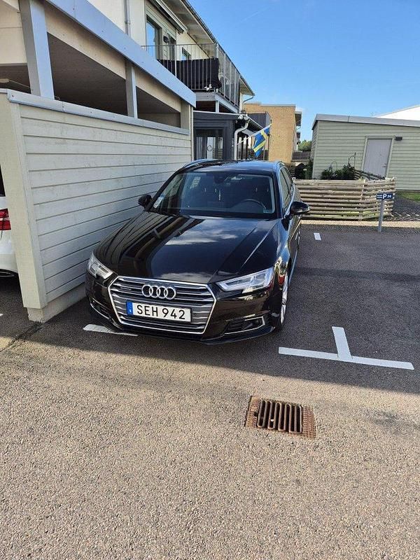 Svart Begagnad 2018 Audi A4 Proline Kombi | 175 000 kr (Lite dyr) - Bild 1/4