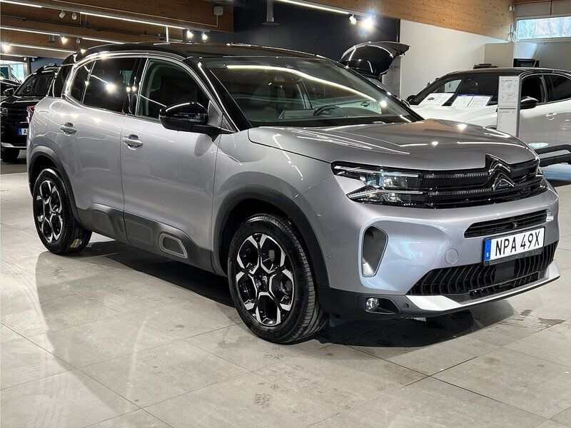 Grå Begagnad 2023 Citroën C5 Aircross Shine SUV | 279 900 kr (Marknadspris) - Bild 1/4