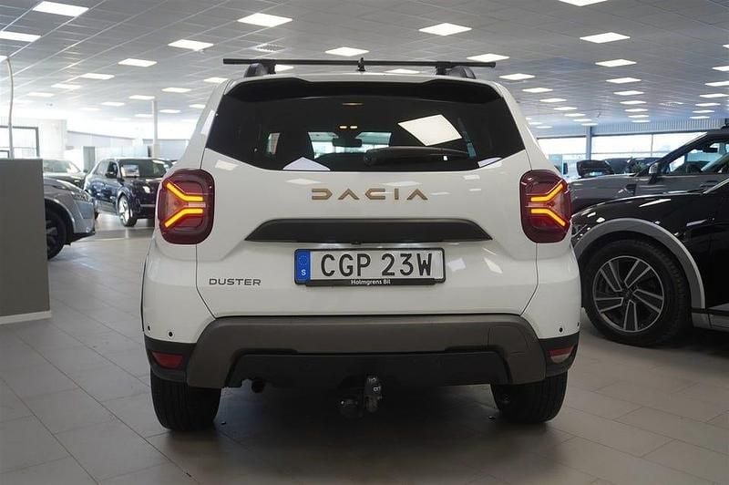 Begagnad Dacia Duster 150 HK (110 kW) 2023 Vit SUV