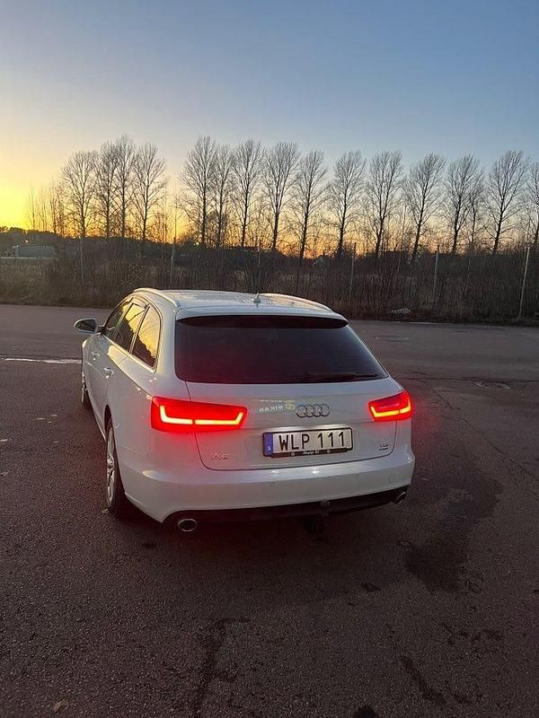Begagnad Audi A6 Proline 190 HK (139 kW) 2014 Vit Kombi