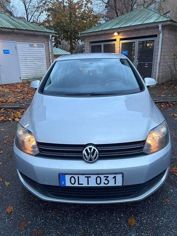 Begagnad 2011 VW Golf Plus Cross Minibuss | 47 000 kr (Marknadspris) - Bild 1/4