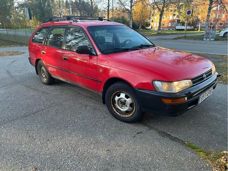 Begagnad 1996 Toyota Corolla Kombi | 32 000 kr - Bild 1/4