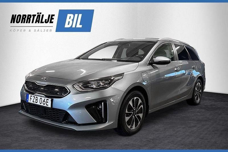 Grå Begagnad 2021 Kia Ceed Sportswagon Kombi | 189 900 kr (Superpris) - Bild 1/3