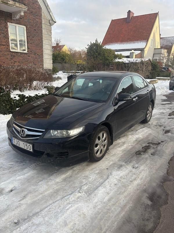 Begagnad Honda Accord 155 HK (114 kW) 2007