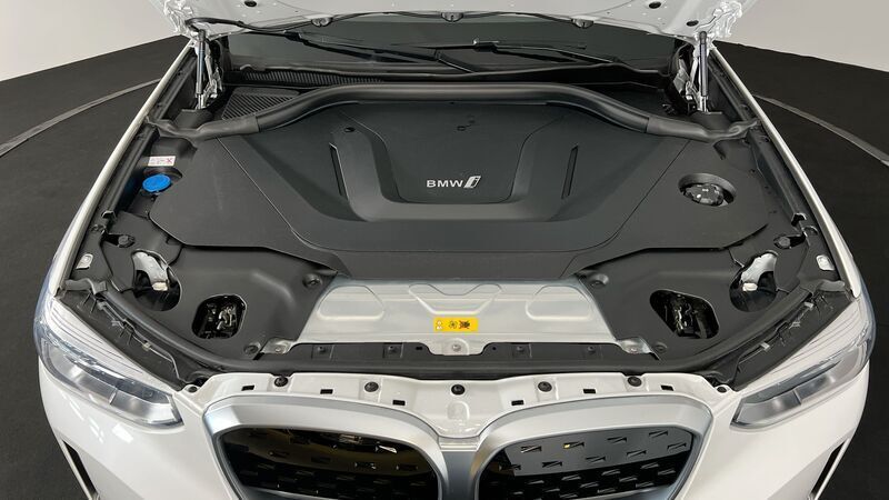 Begagnad BMW iX3 210 kW (286 HK) 2021 SUV