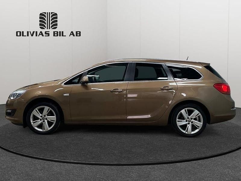 Begagnad Opel Astra drive 140 HK (102 kW) 2016 Brun Kombi