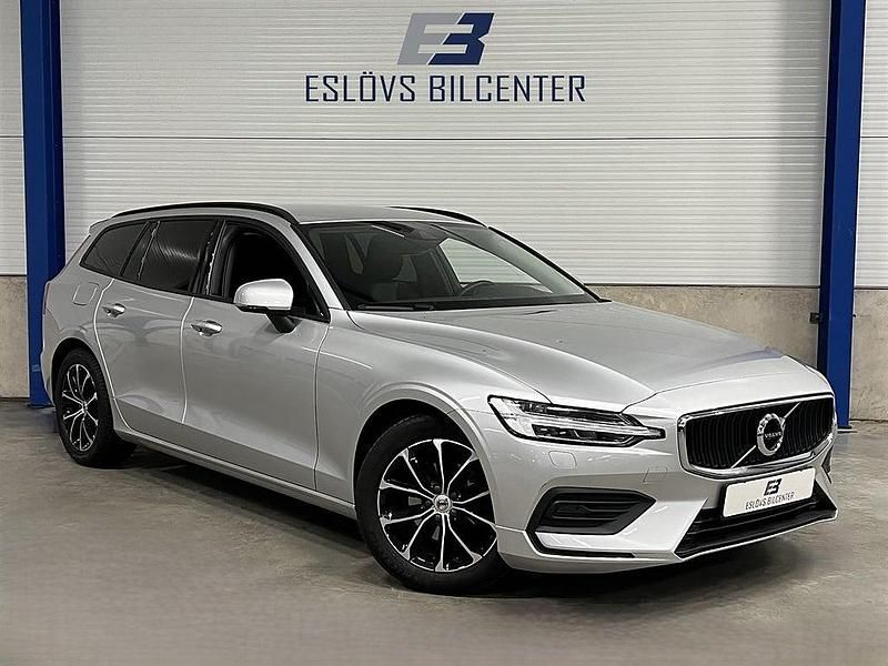 Silver Begagnad 2019 Volvo V60 Momentum Kombi | 279 990 kr (Lite dyr) - Bild 1/4