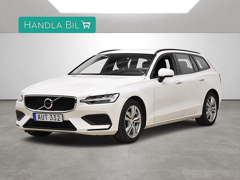 Vit Begagnad 2018 Volvo V60 Momentum Kombi | 239 900 kr (Marknadspris) - Bild 1/4