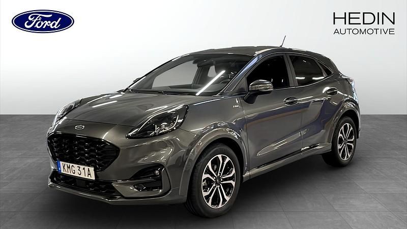 Grå Begagnad 2022 Ford Puma ST-Line SUV | 219 900 kr (Marknadspris) - Bild 1/4