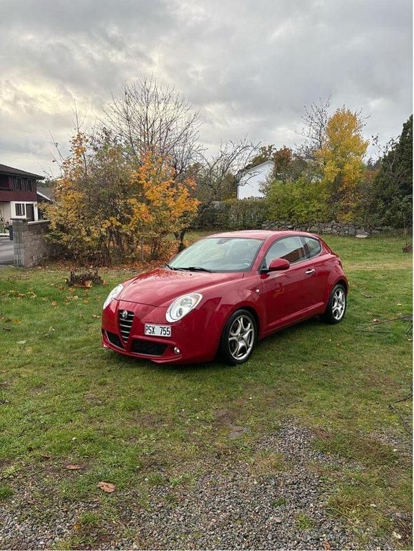 Röd Begagnad 2010 Alfa Romeo MiTo Distinctive Halvkombi | 50 000 kr - Bild 1/4