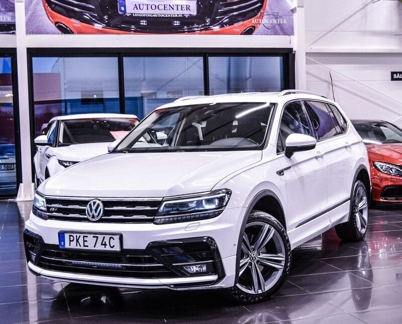 Vit Begagnad 2021 VW Tiguan Allspace GT SUV | 299 900 kr (Marknadspris) - Bild 1/4