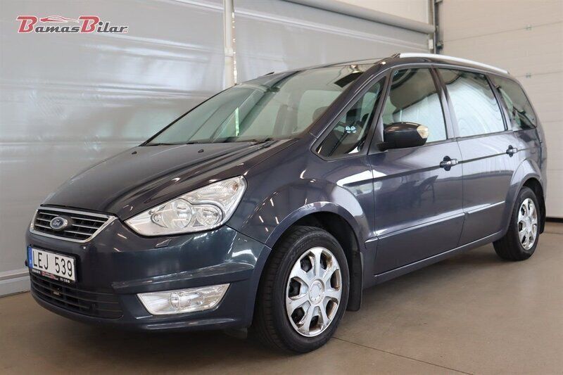 Grå Begagnad 2011 Ford Galaxy Trend Minibuss | 69 900 kr (Marknadspris) - Bild 1/4
