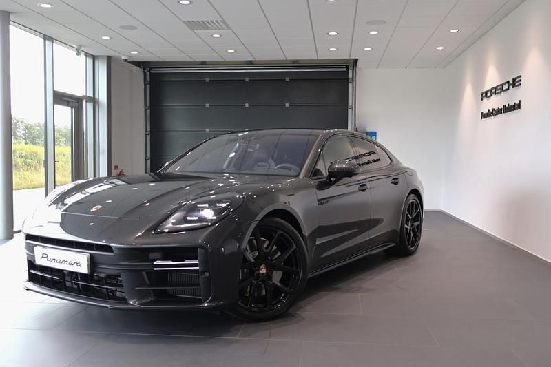 Ny Porsche Panamera 4 2026 Grå Sedan