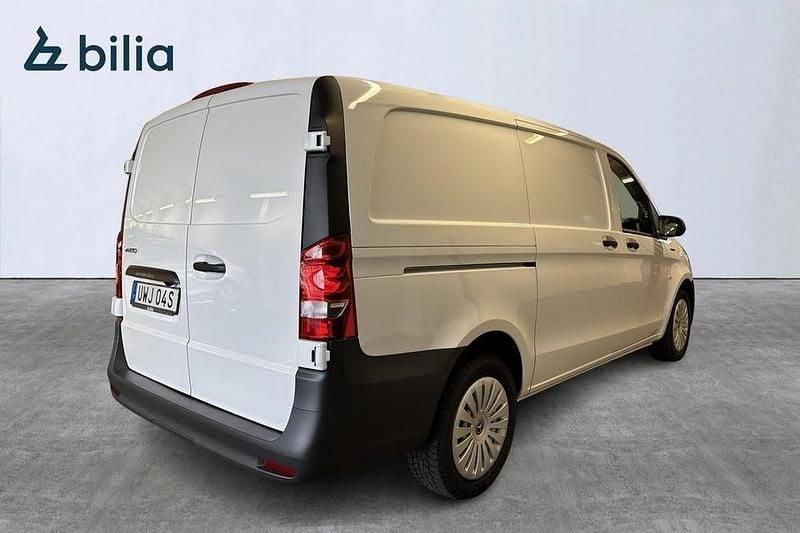 Begagnad Mercedes e-Vito 85 kW (116 HK) 2025 Vit Minibuss