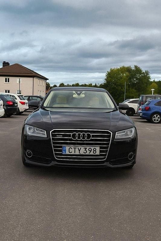 Svart Begagnad 2016 Audi A8 Sedan | 259 000 kr (Bra pris) - Bild 1/4