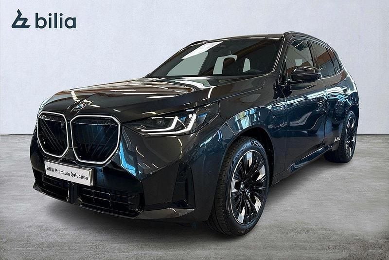 Grå Begagnad 2025 BMW X3 Comfort Edition SUV | 769 000 kr (Superpris) - Bild 1/4