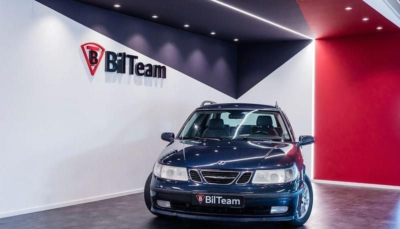 Blå Begagnad 2004 Saab 9-5 Kombi | 29 900 kr (Lite dyr) - Bild 1/4