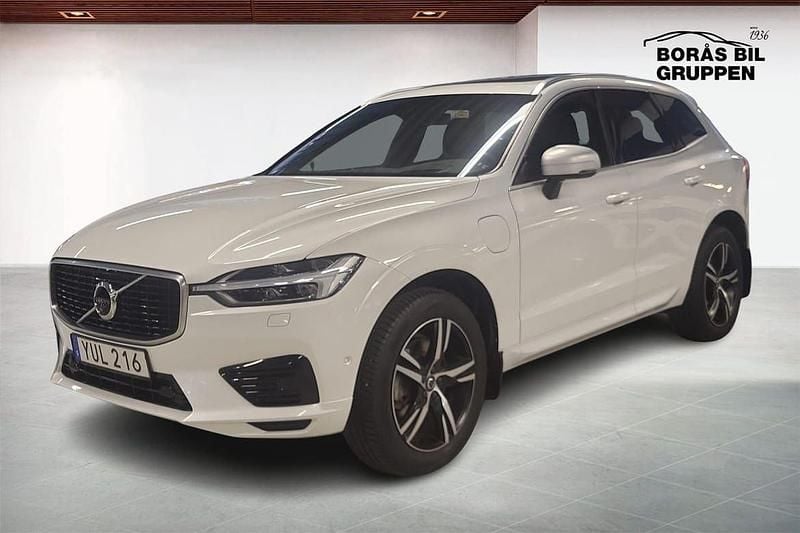 Vit Begagnad 2019 Volvo XC60 R-Design SUV | 339 000 kr (Marknadspris) - Bild 1/4