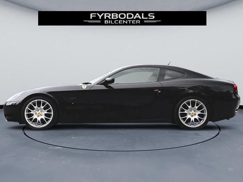 Begagnad Ferrari 612 540 HK (397 kW) 2005 Svart Sportkupé