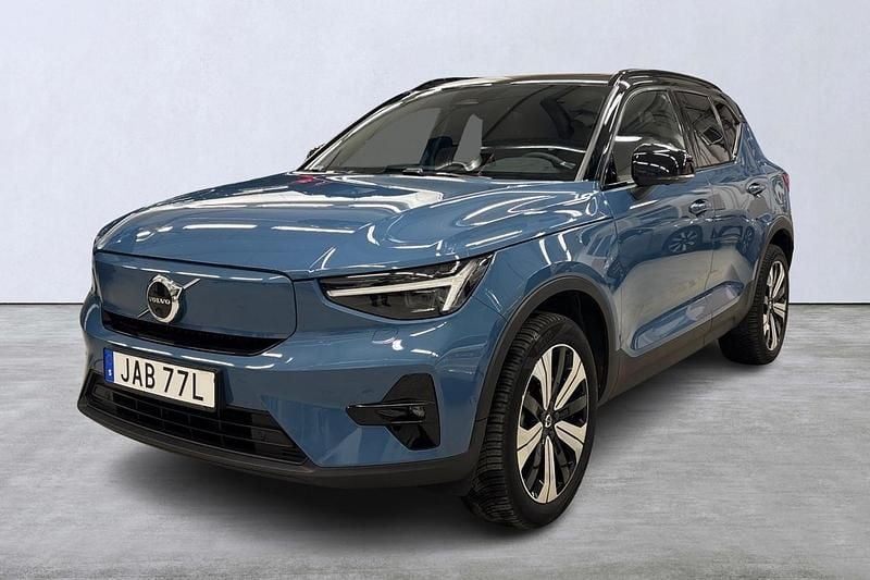 Begagnad Volvo XC40 Single Motor 175 kW (238 HK) 2022 Blå SUV