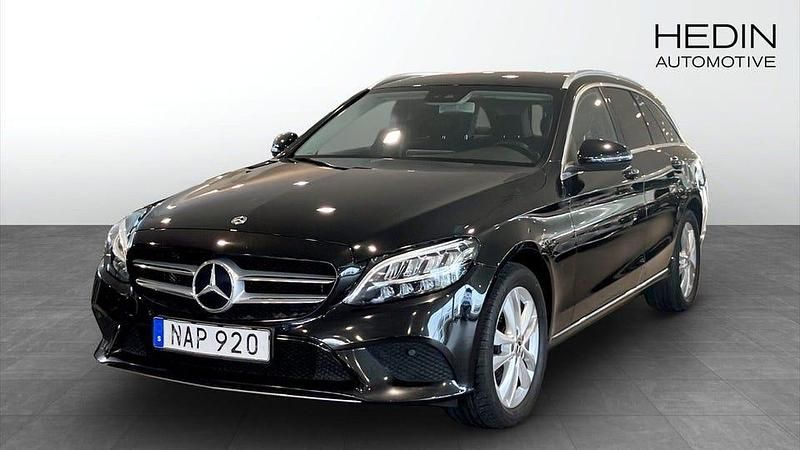 Svart Begagnad 2019 Mercedes C220 Avantgarde Kombi | 239 900 kr (Bra pris) - Bild 1/4