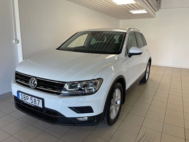 Vit Begagnad 2018 VW Tiguan SUV | 199 000 kr (Bra pris) - Bild 1/4