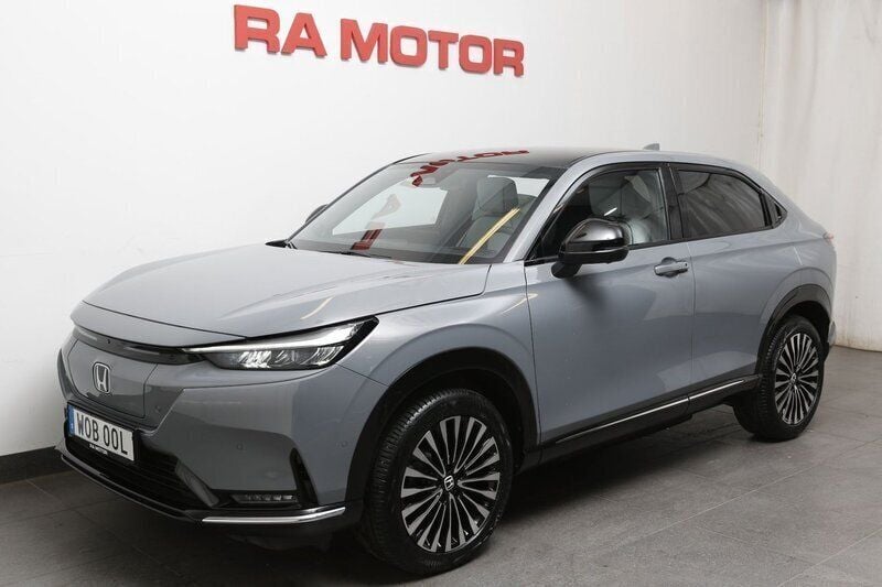 Grå Begagnad 2023 Honda e:Ny1 Advance SUV | 329 980 kr - Bild 1/4