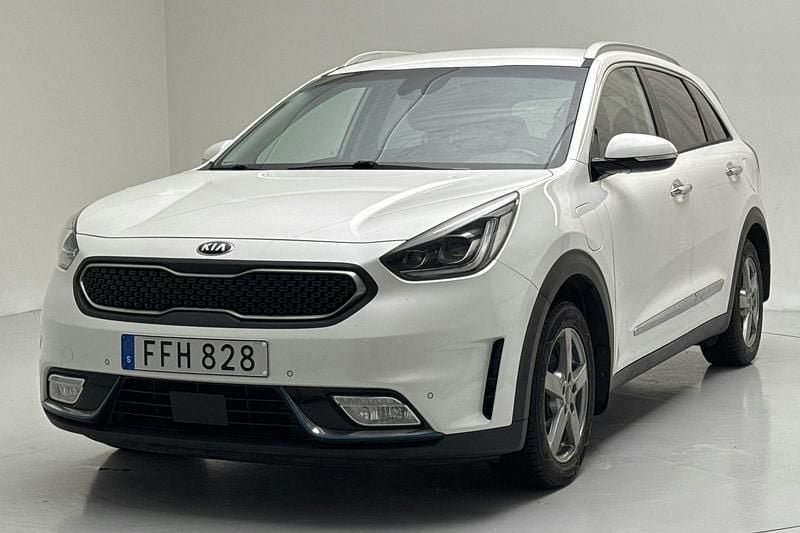 Begagnad Kia Niro Advance 141 HK (103 kW) 2018 Vit SUV