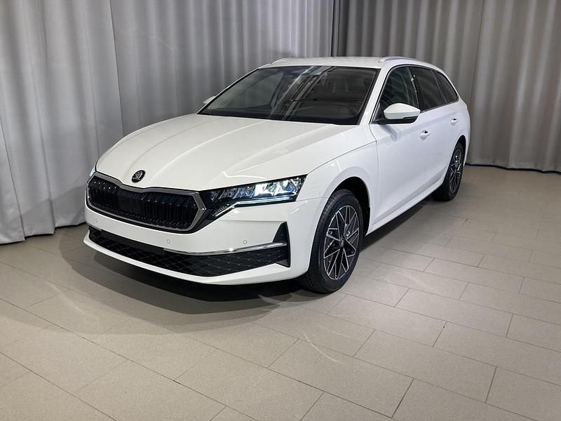 Vit Ny 2026 Skoda Octavia Kombi | 364 900 kr - Bild 1/4