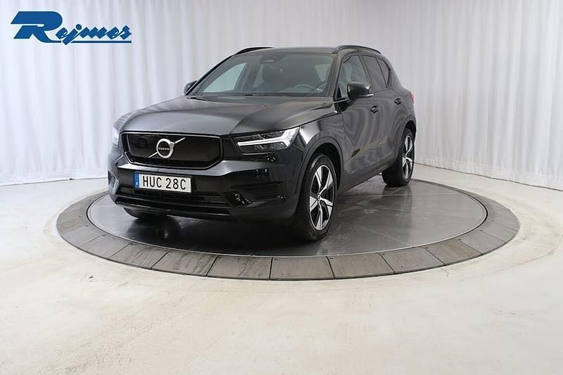 Svart (onyx svart metallic) Begagnad 2022 Volvo XC40 Core SUV | 297 900 kr - Bild 1/1