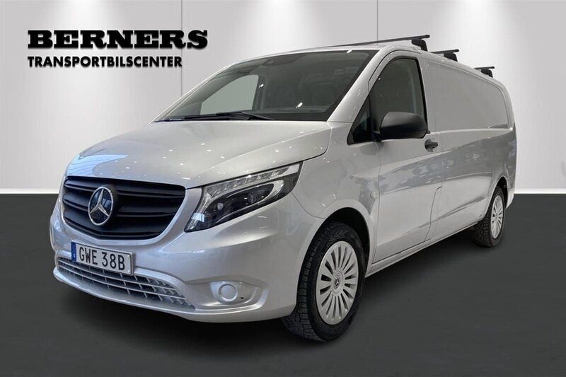 Silver Begagnad 2021 Mercedes Vito Minibuss | 459 000 kr (Lite dyr) - Bild 1/4