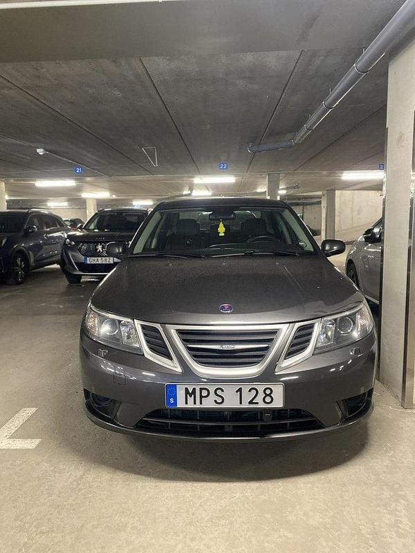 Grå Begagnad 2011 Saab 9-3 Linear Sedan | 38 000 kr (Bra pris) - Bild 1/4